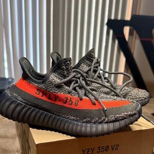 Yeezy 350 size 4 youth